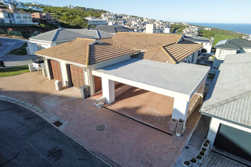 4 Bedroom Property for Sale in Pinnacle Point Golf Estate Western Cape